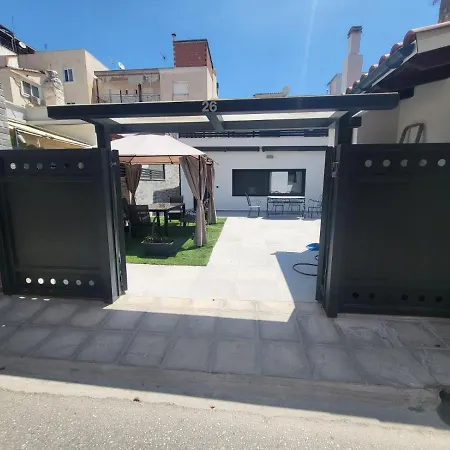 Casa D' Irene Near Airport, 200 Mtrs From The Beach, Artemis Center Artemida (Attica)