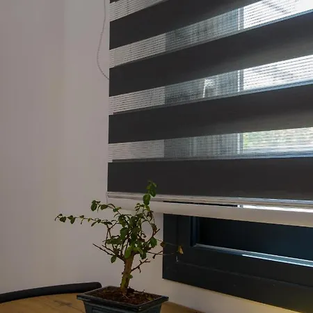 Apartment Casa D' Irene Near Airport, 200 Mtrs From The Beach, Artemis Center *